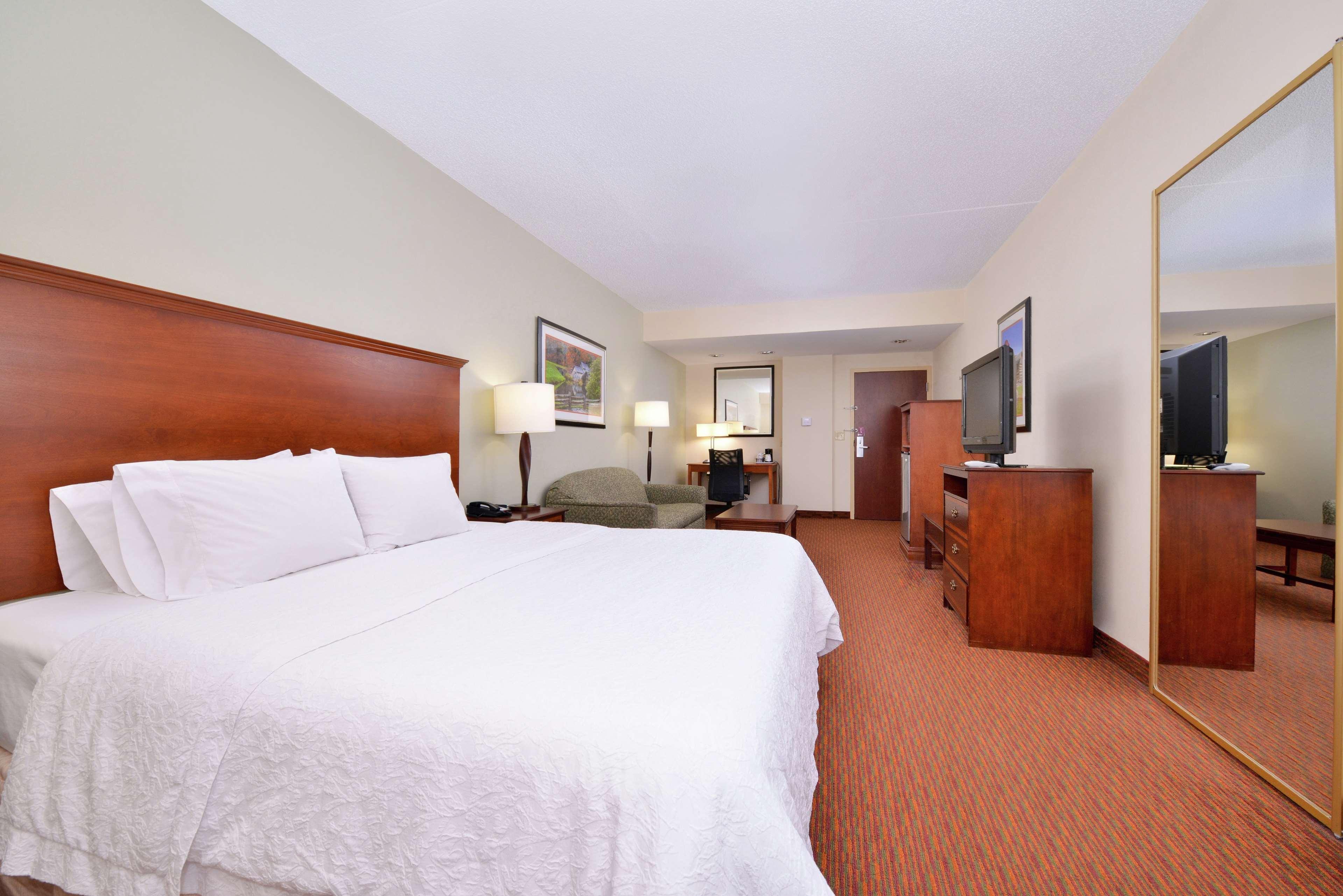 Hampton Inn Waynesboro/Stuarts Draft Fishersville Екстер'єр фото