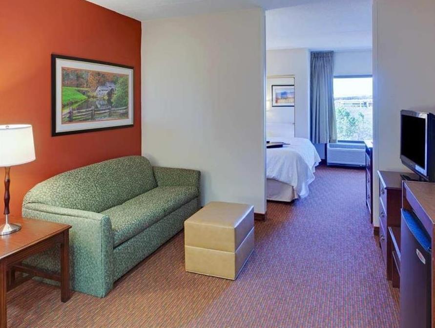 Hampton Inn Waynesboro/Stuarts Draft Fishersville Екстер'єр фото
