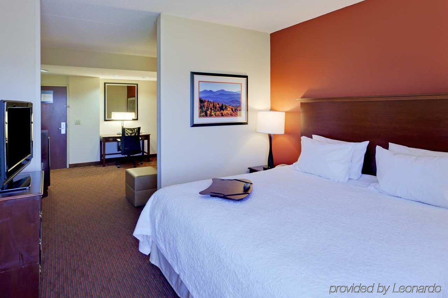 Hampton Inn Waynesboro/Stuarts Draft Fishersville Екстер'єр фото