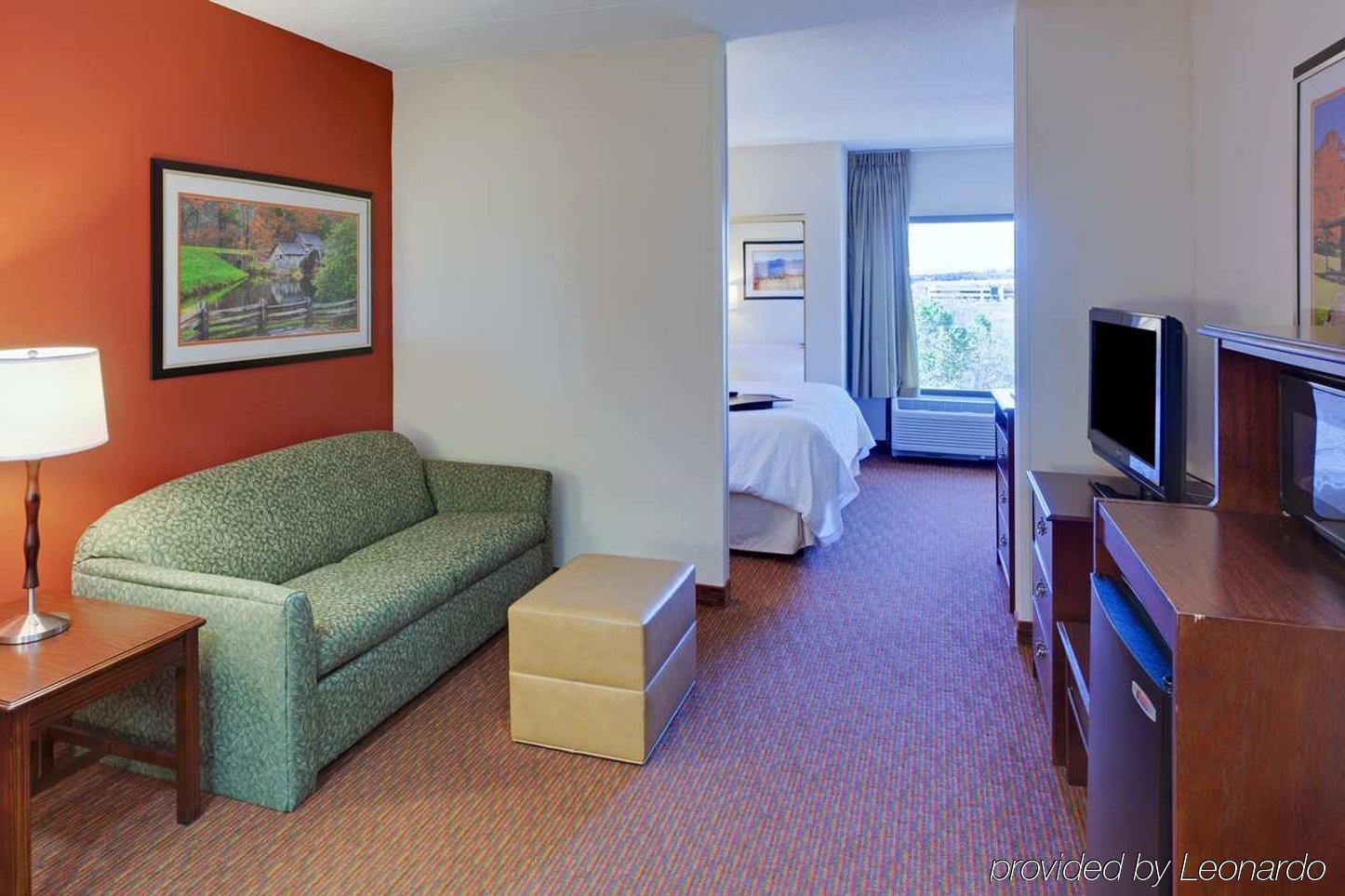 Hampton Inn Waynesboro/Stuarts Draft Fishersville Екстер'єр фото