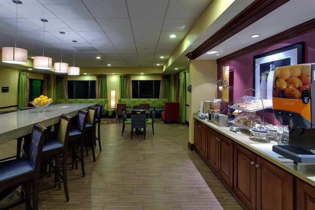 Hampton Inn Waynesboro/Stuarts Draft Fishersville Ресторан фото