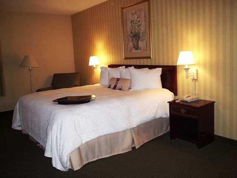 Hampton Inn Waynesboro/Stuarts Draft Fishersville Номер фото